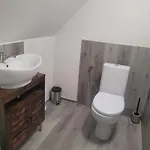 Na Vcelej Farme Lägenhet *