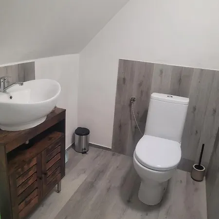 Na Vcelej Farme Apartamento *
