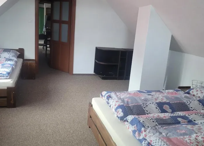 Na Vcelej Farme Polichno